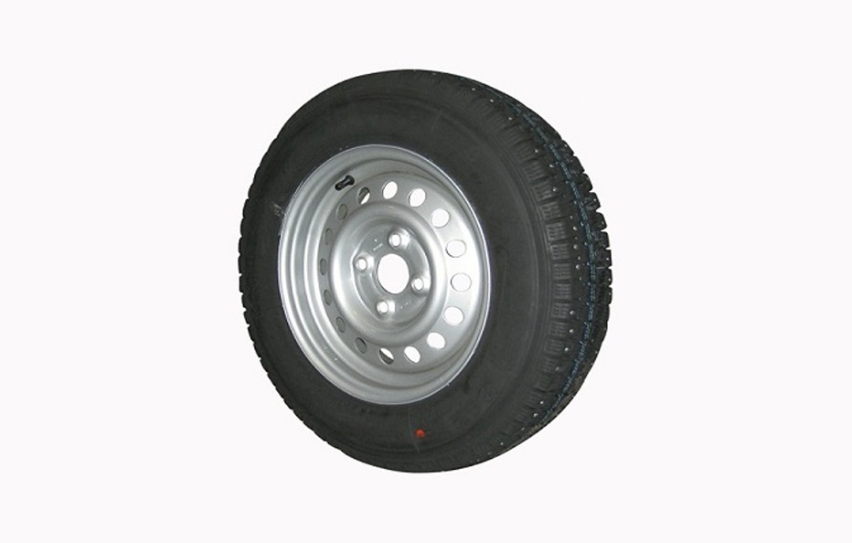 Hjul Vänster Dubbdäck 155/80R13 Fälg 4.0x13 Bultcirkel 4x100